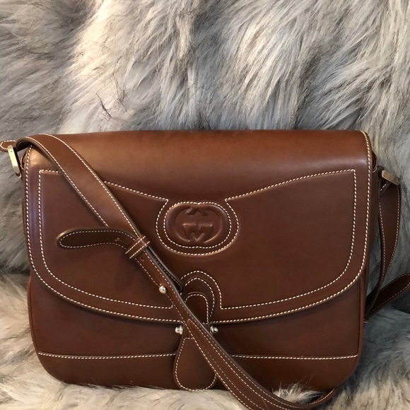 Gucci Handbags - Vintage Authentic Gucci handbag 🌹🌹🌹